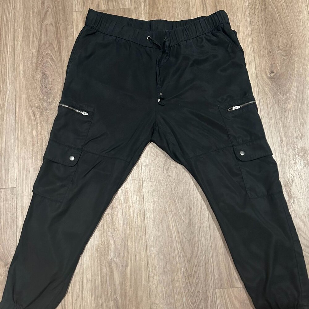 Black Banana Republic Capris